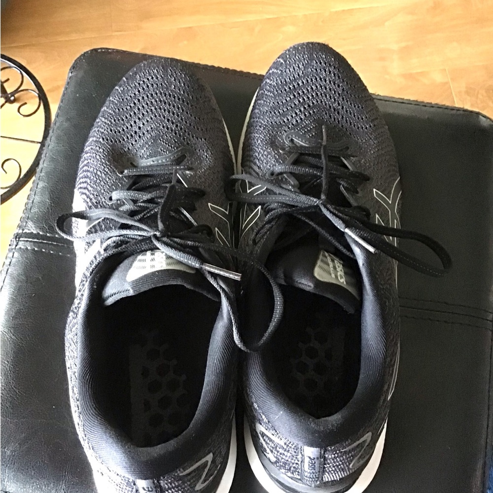 ASICS Gel Cumulus 24 Running Sneakers - Picture 5 of 6